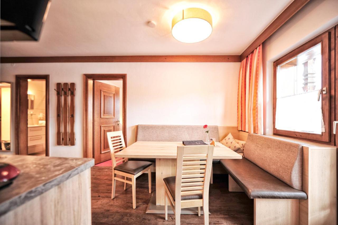 Haus Enzian Apartment Fiss Bagian luar foto