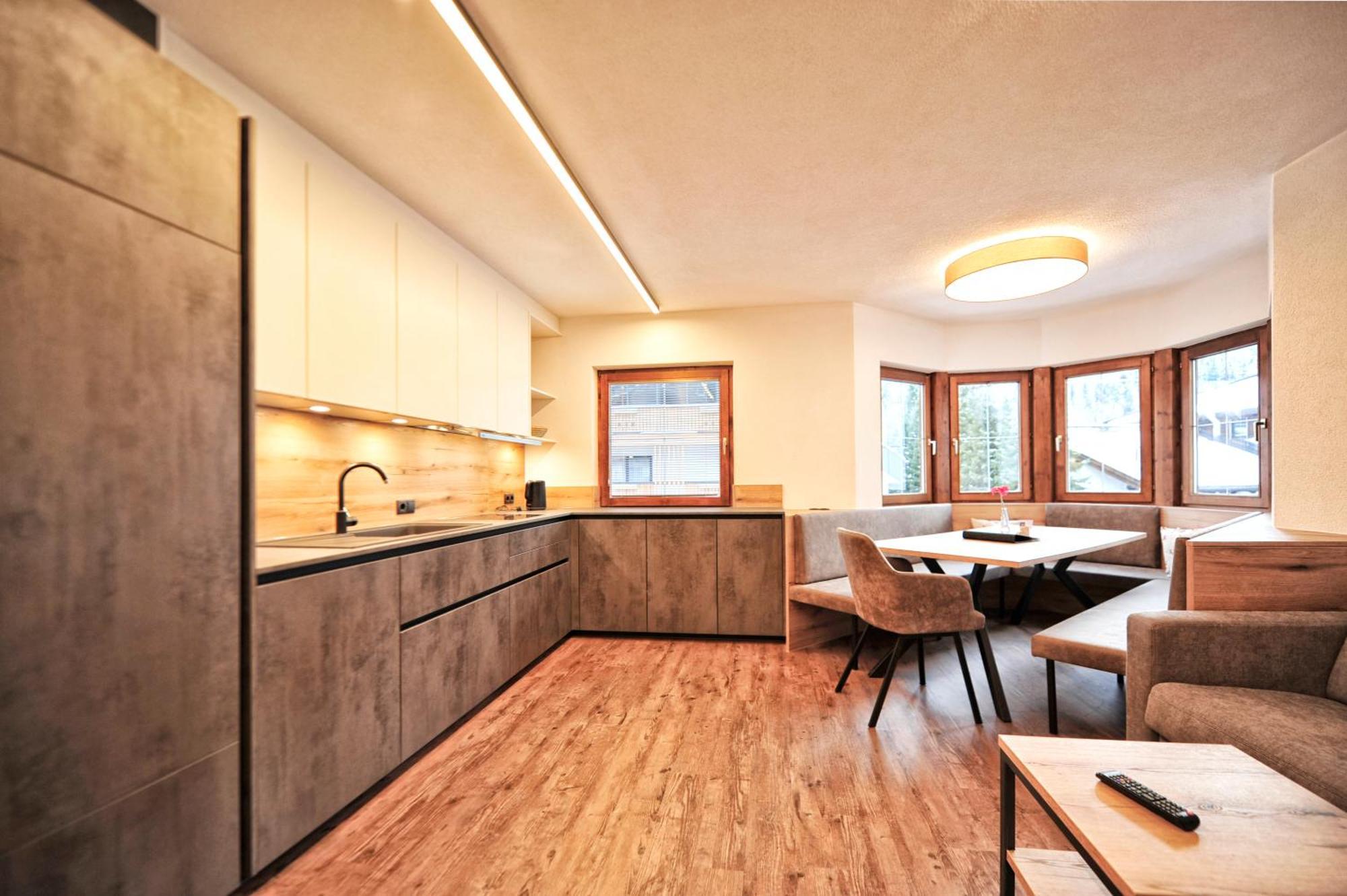 Haus Enzian Apartment Fiss Bagian luar foto